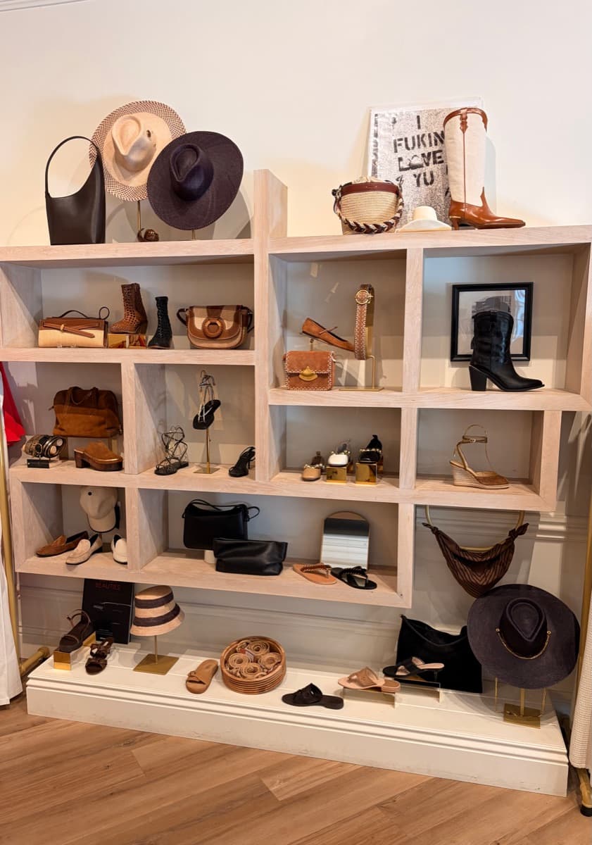 Shoe and bag shelving wall